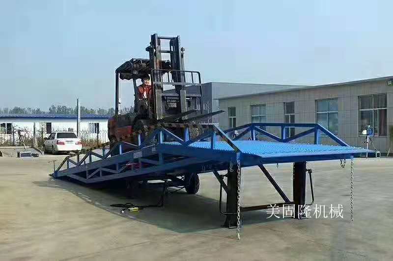 南平移动式登车桥价格